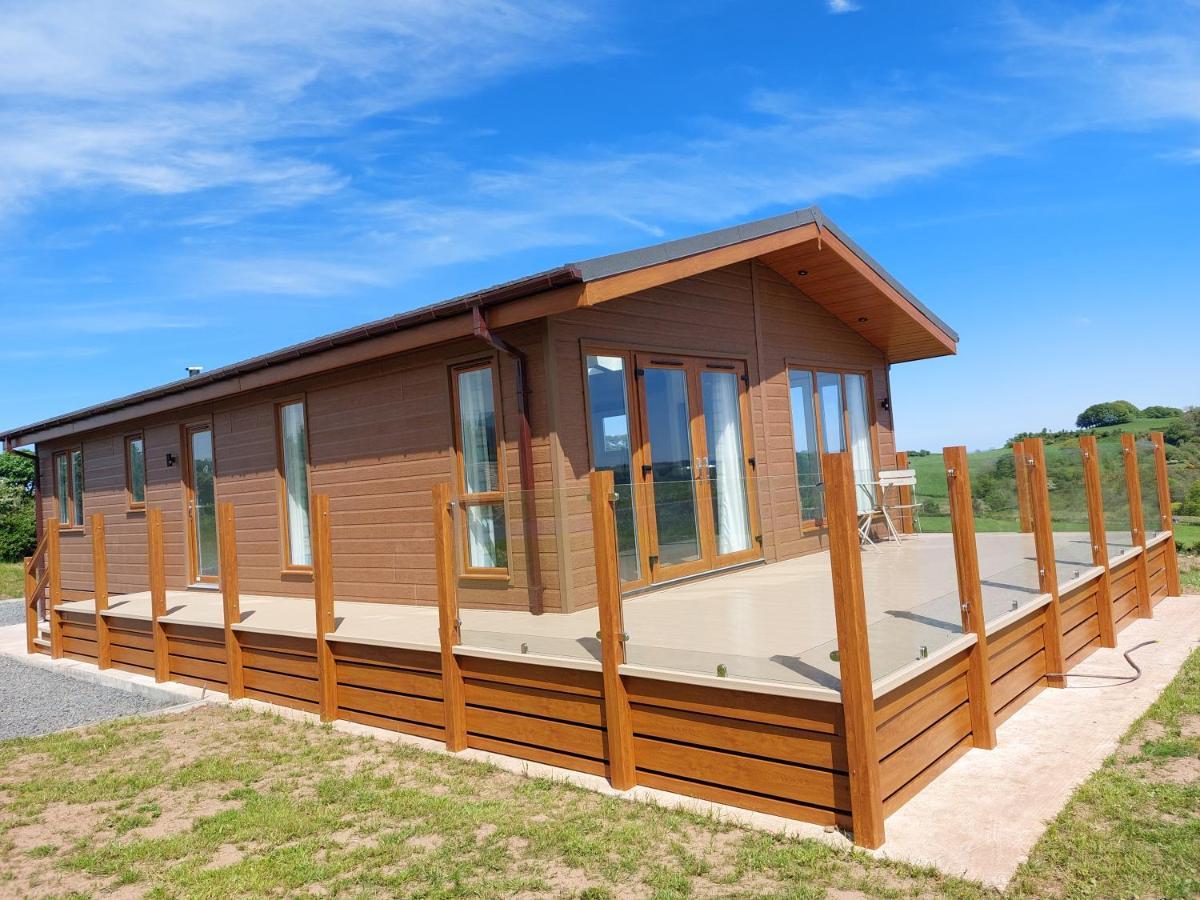 Luxury Family Beechwood Lodge With Hot Tub Lochwinnoch Ngoại thất bức ảnh